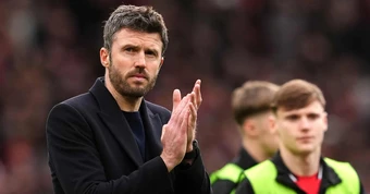 MU đấu Newcastle: Michael Carrick tuyên bố nóng đua vô địch
