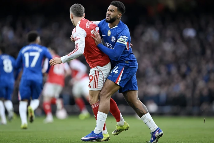 Mưa bàn thắng từ phạt góc, Arsenal đánh bại Chelsea ở derby London