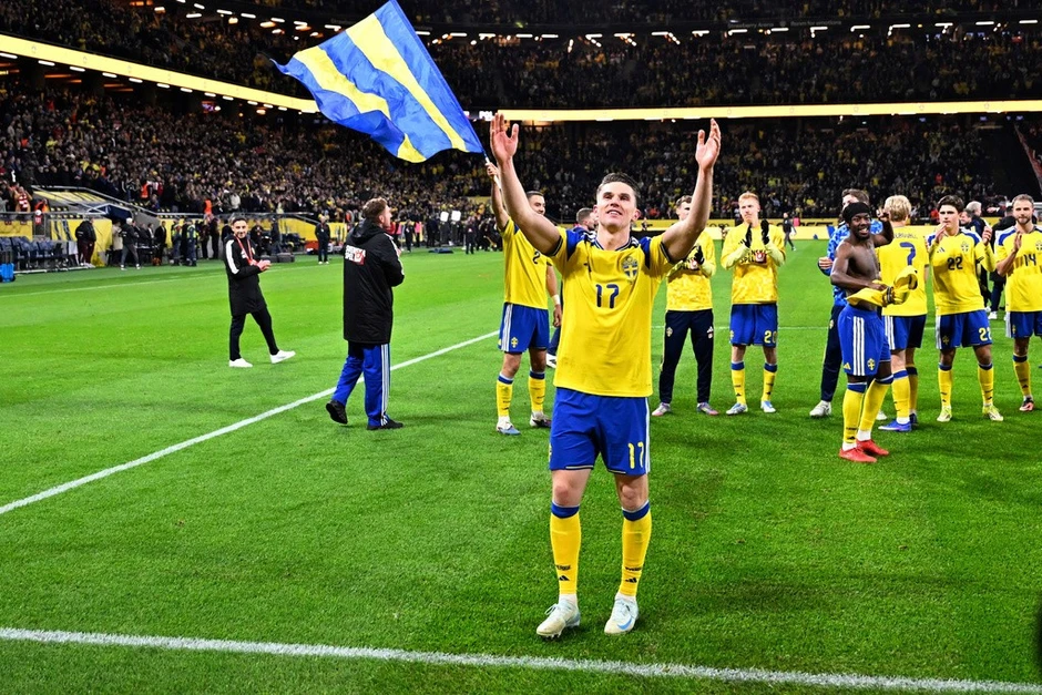 Ngôi sao Arsenal đưa Thụy Điển vượt qua Ba Lan, trở lại World Cup Ngôi sao Arsenal đưa Thụy Điển vượt qua Ba Lan, trở lại World Cup