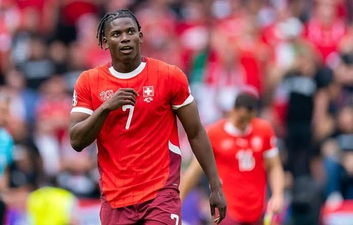 Ngôi sao Thụy Sĩ có nguy cơ bị cấm thi đấu ở World Cup vào phút chót Ngôi sao Thụy Sĩ có nguy cơ bị cấm thi đấu ở World Cup vào phút chót