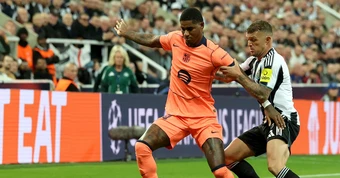 Nhận định bóng đá Newcastle vs Barca, vòng 1/8 Cúp C1