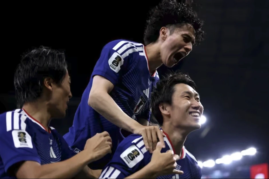 Nhật Bản thắng đậm Tunisia 4-0 ở trận đấu thứ 1.000 của World Cup Nhật Bản thắng đậm Tunisia 4-0 ở trận đấu thứ 1.000 của World Cup