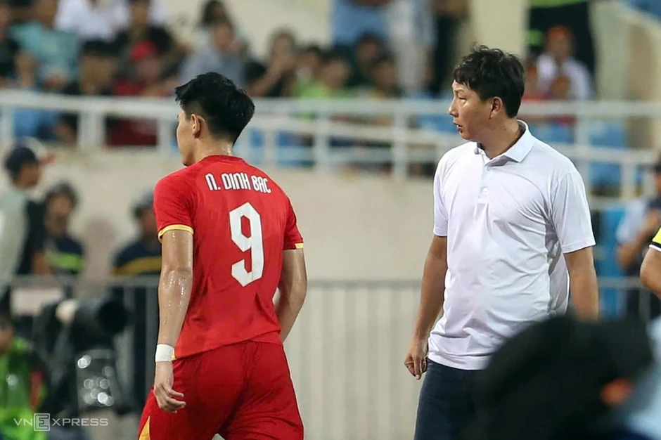 Ông Kim Sang-sik cần gì ở Đình Bắc? Ông Kim Sang-sik cần gì ở Đình Bắc?