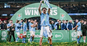 O'Reilly bắn hạ Arsenal, Man City đoạt League Cup thứ 9
