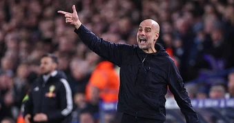 Pep Guardiola nhắc nhở học trò, Arbeloa thừa nhận khó khăn