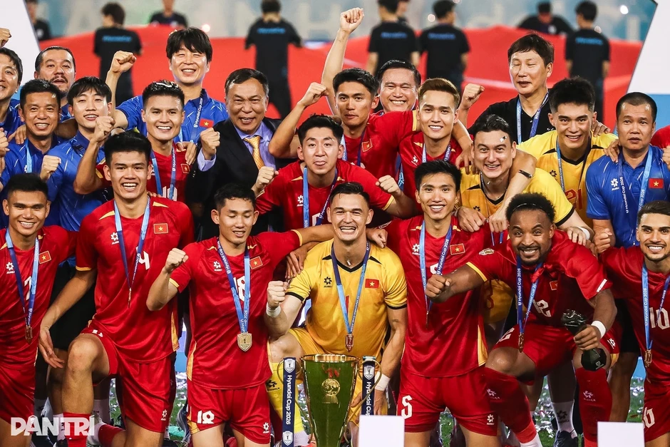 Phóng viên Thái Lan chỉ ra lý do đội nhà liên tục thua tuyển Việt Nam Phóng viên Thái Lan chỉ ra lý do đội nhà liên tục thua tuyển Việt Nam