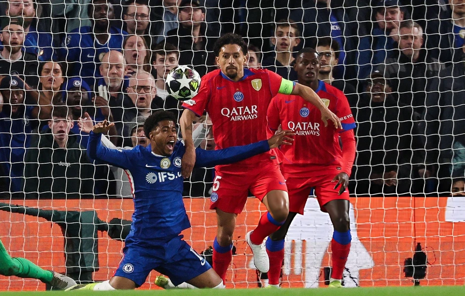 PSG vùi dập Chelsea, hiên ngang vào tứ kết Champions League PSG vùi dập Chelsea, hiên ngang vào tứ kết Champions League