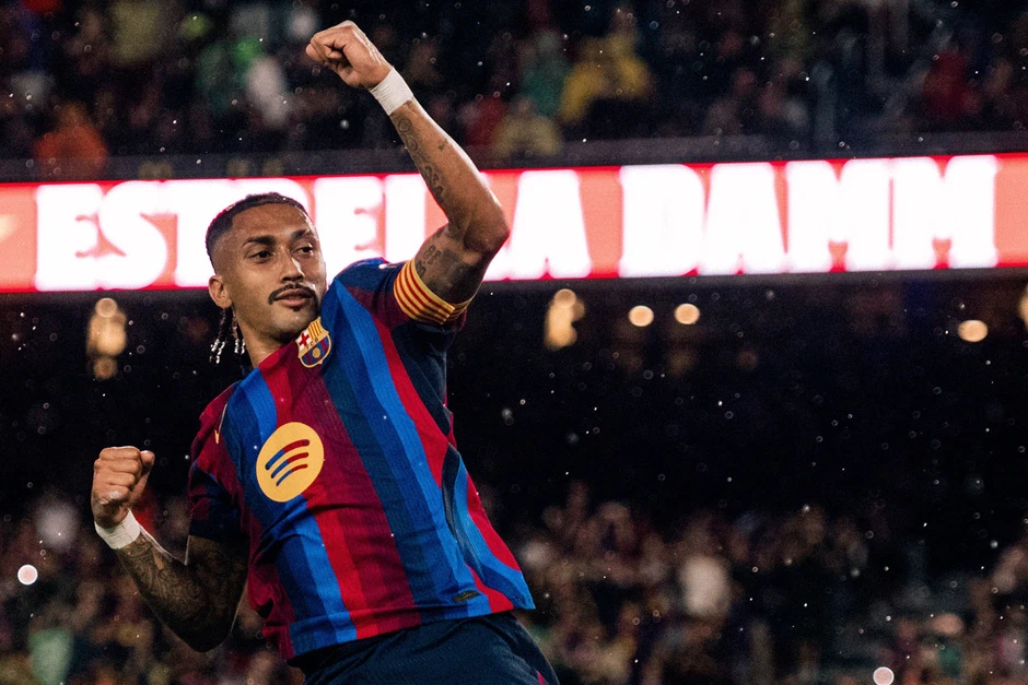 Raphinha nhảy múa cùng Yamal, Barca ‘nổ’ 7 bàn thắng trước Racing