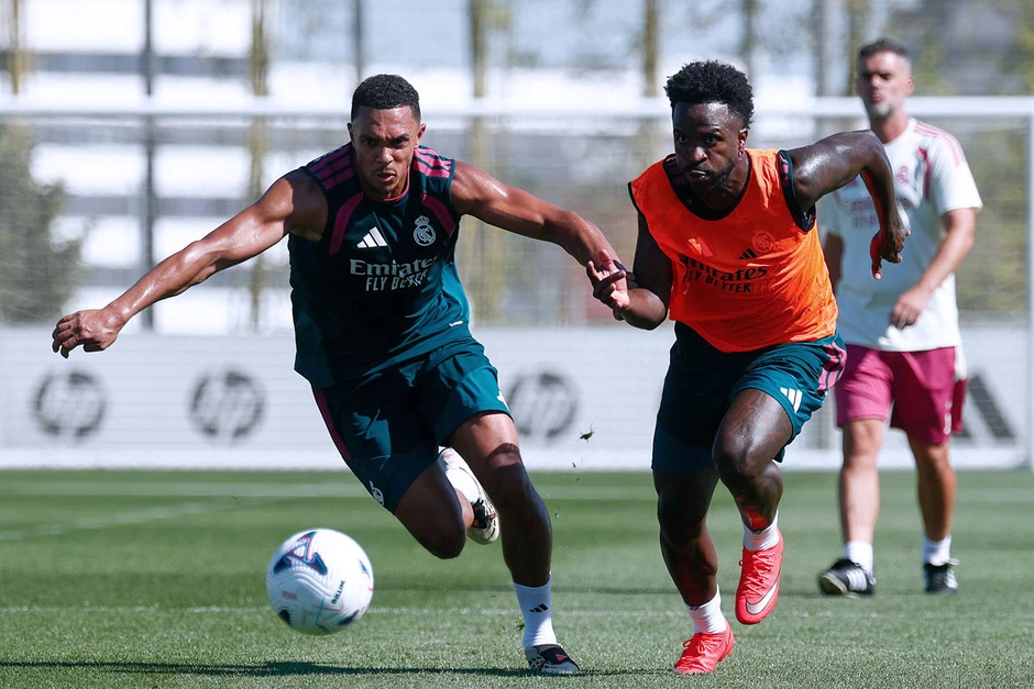 Real Madrid ra tối hậu thư, Vinicius phản ứng cực gắt Real Madrid ra tối hậu thư, Vinicius phản ứng cực gắt