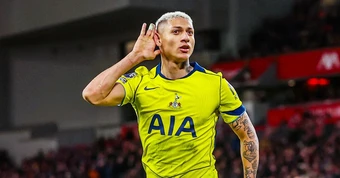 Richarlison khiến Liverpool ôm hận sân nhà