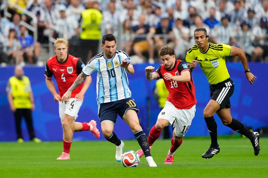 Ronaldo 'béo', Klose, Ibrahimovic ca ngợi Messi hết lời Ronaldo 'béo', Klose, Ibrahimovic ca ngợi Messi hết lời