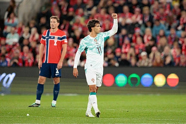 Ronaldo dự bị ngày Bồ Đào Nha thắng Na Uy, Đức bất ngờ thua Hy Lạp Ronaldo dự bị ngày Bồ Đào Nha thắng Na Uy, Đức bất ngờ thua Hy Lạp