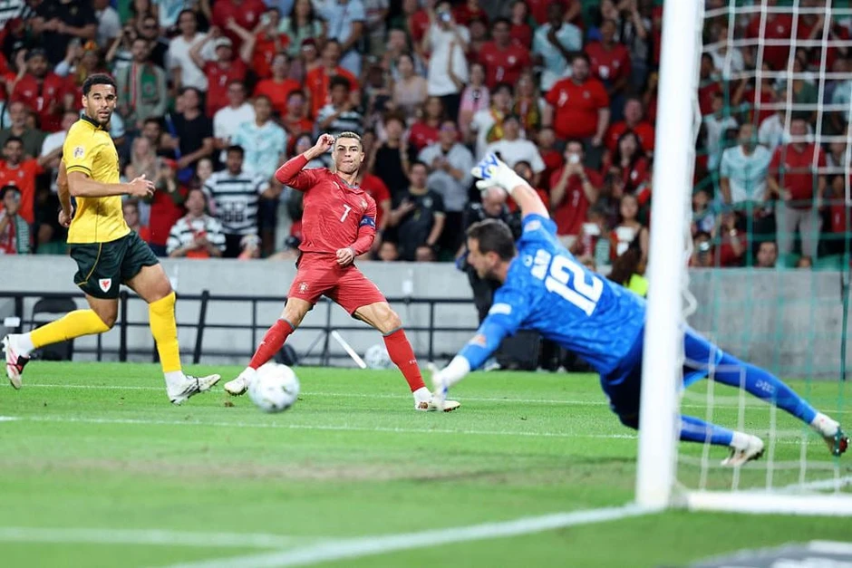 Ronaldo kém duyên, Bồ Đào Nha thắng sít sao Xứ Wales Ronaldo kém duyên, Bồ Đào Nha thắng sít sao Xứ Wales