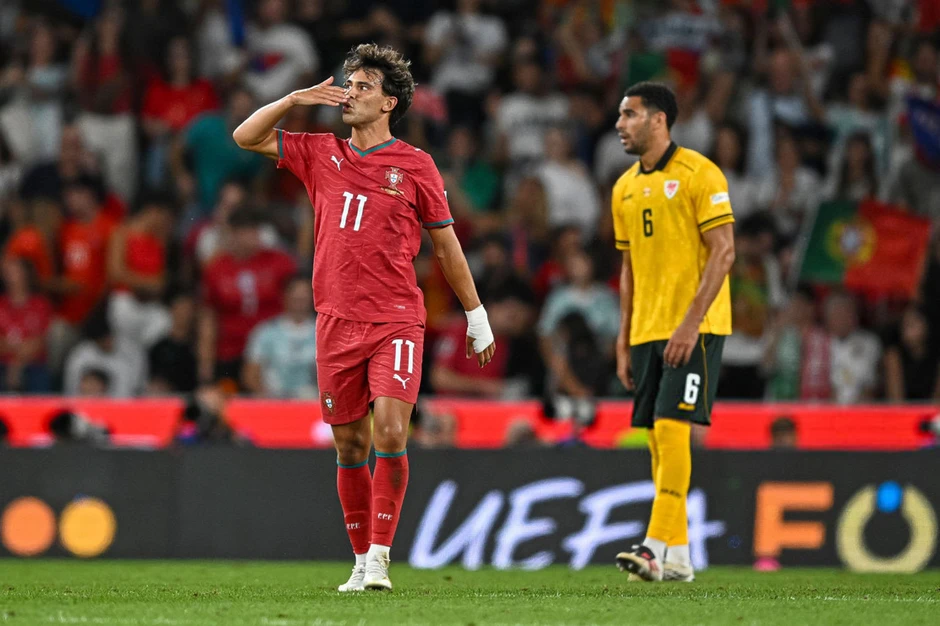 Ronaldo kém duyên, Bồ Đào Nha thắng sít sao Xứ Wales Ronaldo kém duyên, Bồ Đào Nha thắng sít sao Xứ Wales