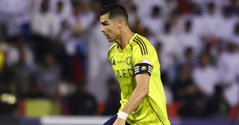Ronaldo vô duyên, Al Nassr tự làm khó giấc mơ vô địch Saudi Pro League
