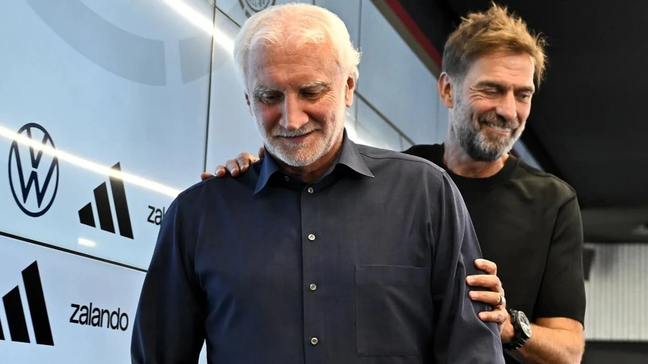 Rudi Voller: 'Bóng đá Argentina là gương xấu' - Báo TinVina