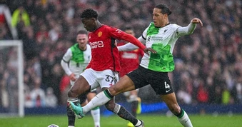 Siêu máy tính dự đoán bất ngờ về trận quyết đấu giữa Man Utd và Liverpool