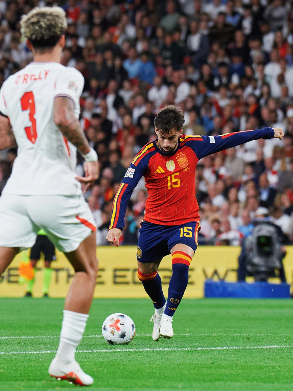 Tây Ban Nha đánh bại tuyển Anh ngay tại Wembley Tây Ban Nha đánh bại tuyển Anh ngay tại Wembley