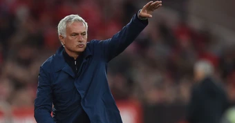 Thảm họa Mourinho khiến Benfica dễ hụt vé Champions League