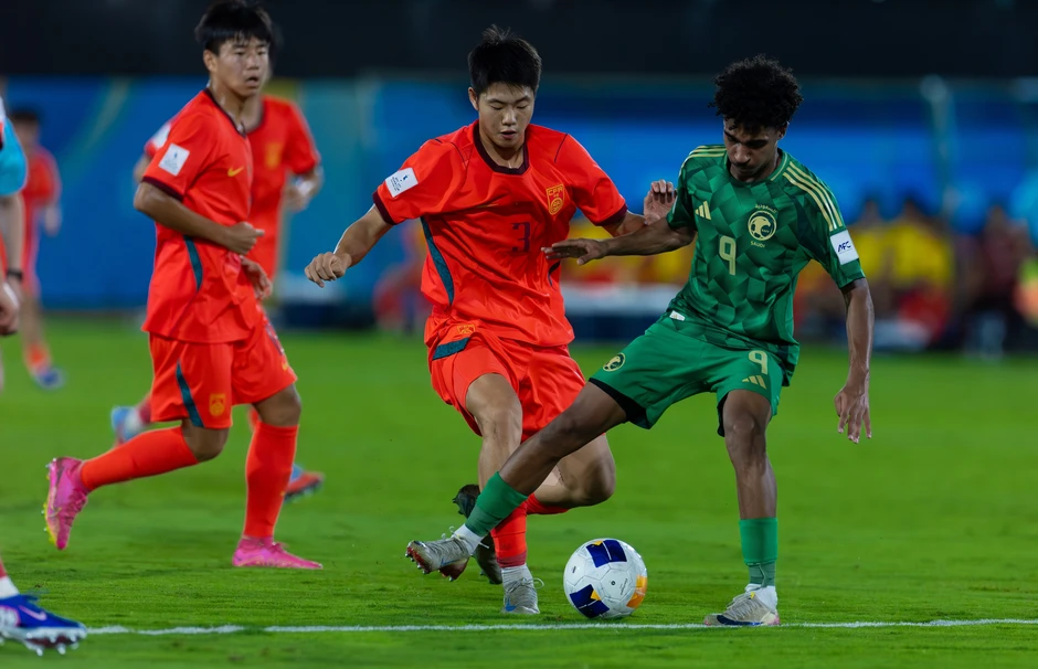 Thắng ngược Saudi Arabia, U17 Trung Quốc có thể gặp U17 Việt Nam ở bán kết Thắng ngược Saudi Arabia, U17 Trung Quốc có thể gặp U17 Việt Nam ở bán kết