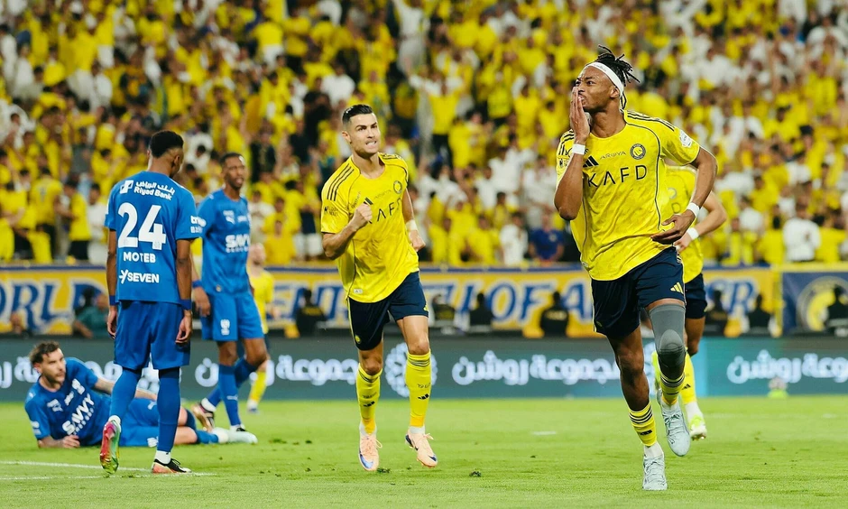 Thủ môn phản lưới nhà phút cuối, Ronaldo và Al Nassr lỡ cơ hội vô địch Saudi Pro League Thủ môn phản lưới nhà phút cuối, Ronaldo và Al Nassr lỡ cơ hội vô địch Saudi Pro League