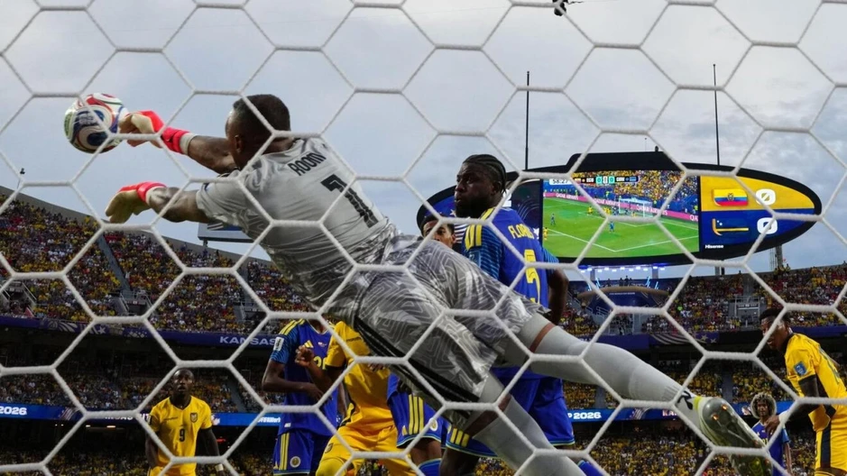 Thủ môn tuyển Curacao đi vào lịch sử World Cup với kỷ lục cứu thua Thủ môn tuyển Curacao đi vào lịch sử World Cup với kỷ lục cứu thua