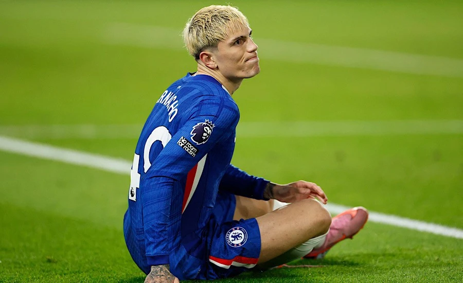Thua MU trên sân nhà, HLV Chelsea than trách học trò bản lĩnh kém Thua MU trên sân nhà, HLV Chelsea than trách học trò bản lĩnh kém