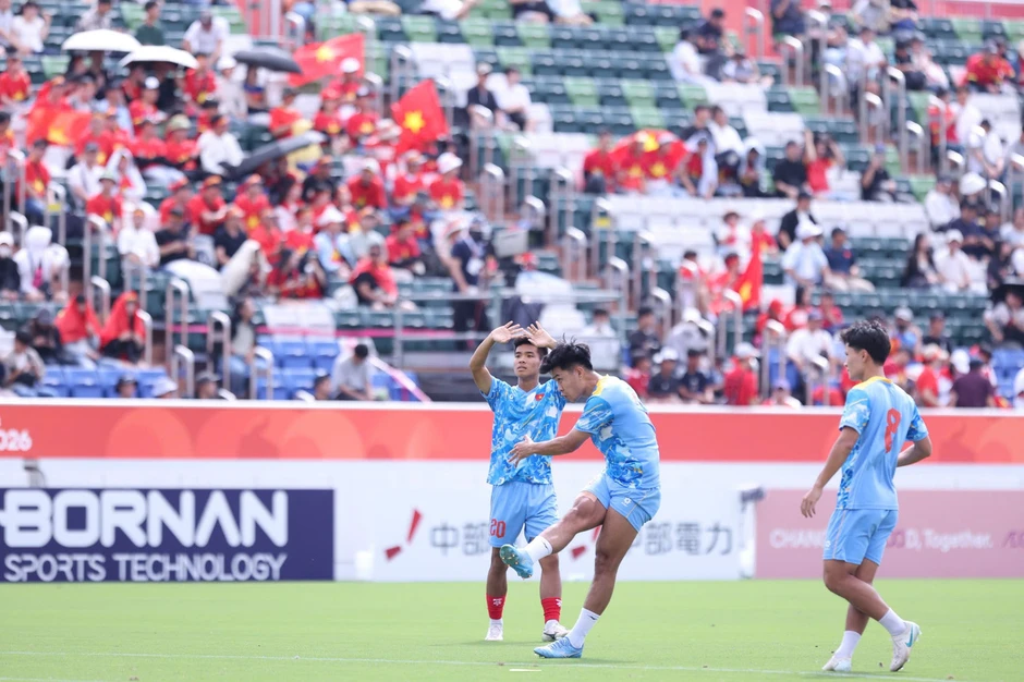 Thua U23 Uzbekistan 0-2, U23 Việt Nam vẫn góp mặt ở tứ kết Asiad 20