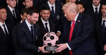Tổng thống Mỹ Donald Trump vinh danh Messi và các cầu thủ Inter Miami