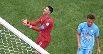 Tranh cãi muôn thuở: Tại sao Ronaldo luôn được mặc định đá chính ở tuyển Bồ Đào Nha?