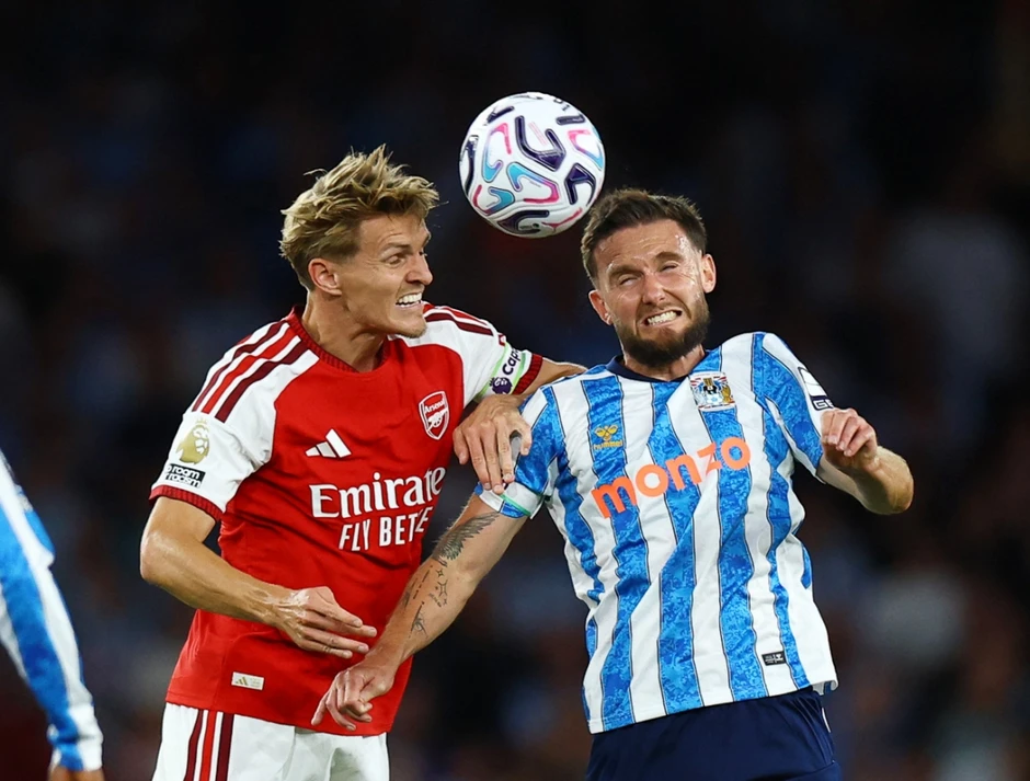 Trực tiếp Arsenal 2-0 Coventry: Saka ghi bàn nhân đôi cách biệt Trực tiếp Arsenal 2-0 Coventry: Saka ghi bàn nhân đôi cách biệt