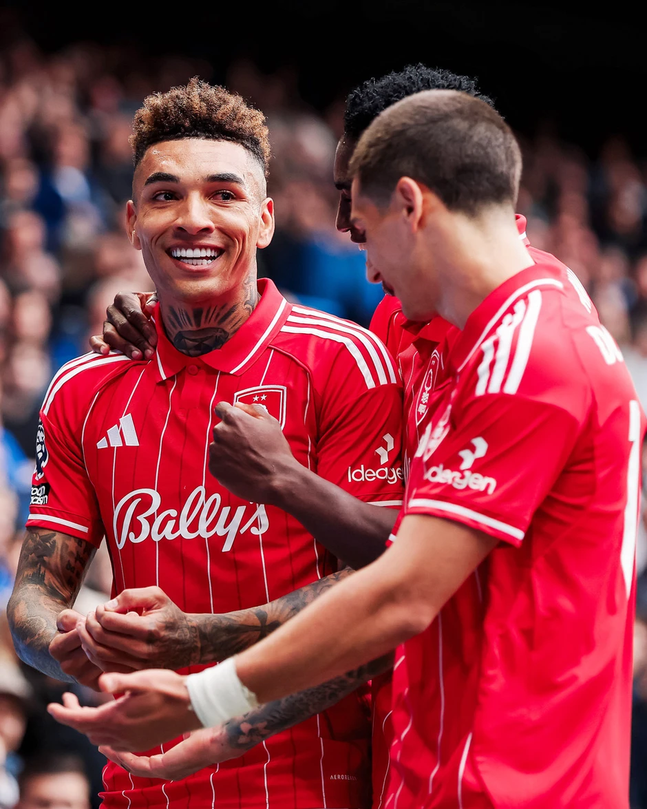 Trực tiếp Chelsea 0-2 Nottingham Forest: Cole Palmer sút hỏng penalty (H1) Trực tiếp Chelsea 0-2 Nottingham Forest: Cole Palmer sút hỏng penalty (H1)