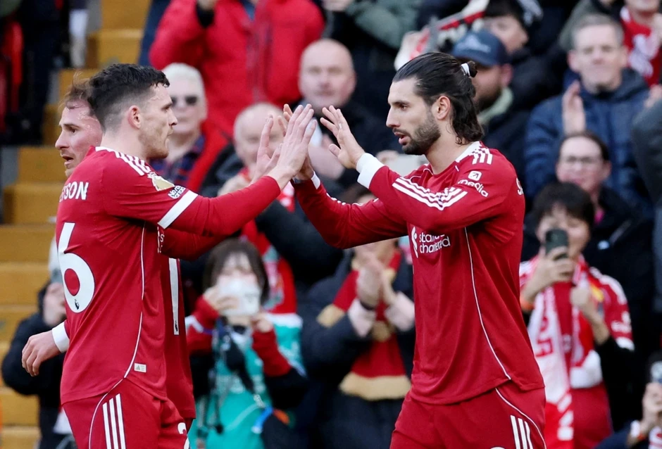 Trực tiếp Liverpool 1-0 Tottenham: Alisson cứu thua xuất thần