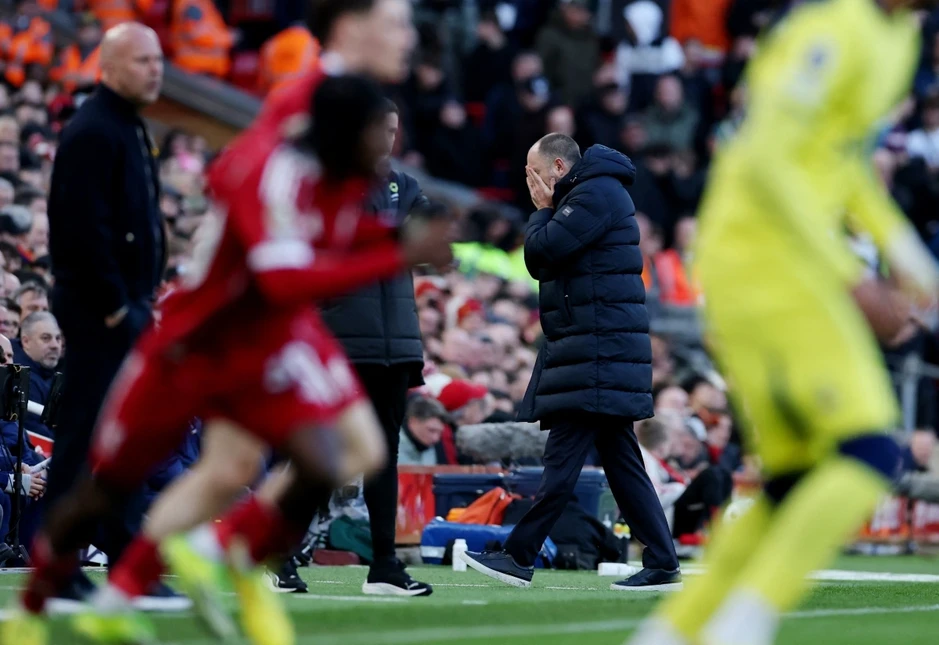 Trực tiếp Liverpool 1-0 Tottenham: Alisson cứu thua xuất thần