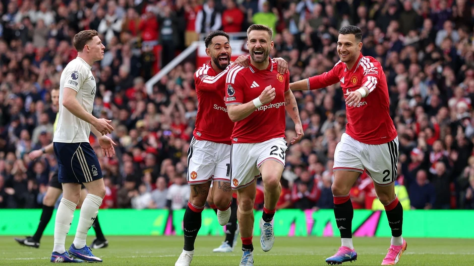 Trực tiếp MU 3-2 Nottingham: Bruno kiến tạo, Mbeumo ghi bàn (H2)