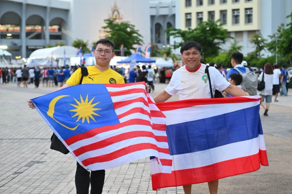 Trực tiếp Thái Lan 0-0 Malaysia: Trận đấu bắt đầu Trực tiếp Thái Lan 0-0 Malaysia: Trận đấu bắt đầu