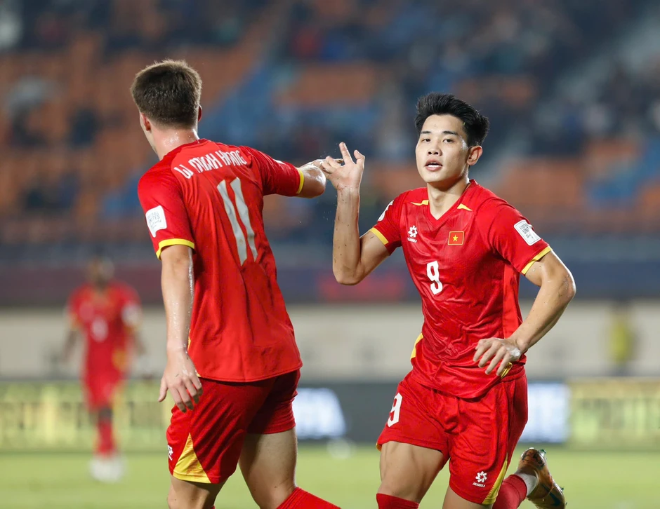 Trực tiếp Việt Nam vs Philippines 1-0 (hết H1): Hiệp đấu đúng ý đồ Trực tiếp Việt Nam vs Philippines 1-0 (hết H1): Hiệp đấu đúng ý đồ
