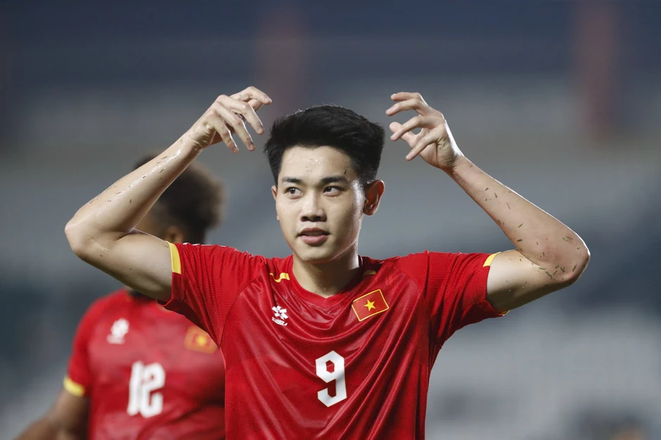 Trực tiếp Việt Nam vs Philippines 1-0 (hết H1): Hiệp đấu đúng ý đồ Trực tiếp Việt Nam vs Philippines 1-0 (hết H1): Hiệp đấu đúng ý đồ