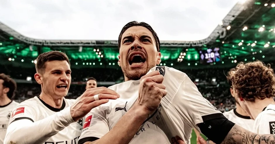 Tuyển thủ Indonesia đi vào lịch sử Bundesliga Tuyển thủ Indonesia đi vào lịch sử Bundesliga