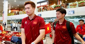 Tuyển Việt Nam có mặt tại Kuala Lumpur, sẵn sàng đánh bại Malaysia