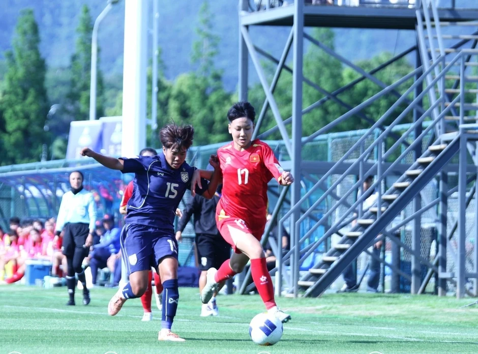 U17 nữ Việt Nam hoà kịch tính Thái Lan ở giải châu Á U17 nữ Việt Nam hoà kịch tính Thái Lan ở giải châu Á