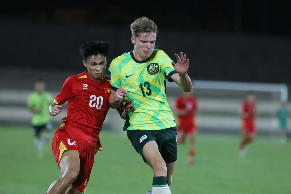 U17 Việt Nam lộ rõ điểm yếu, bị U17 Australia khai thác triệt để U17 Việt Nam lộ rõ điểm yếu, bị U17 Australia khai thác triệt để