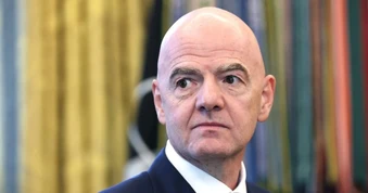 UEFA yêu cầu Chủ tịch FIFA Gianni Infantino từ chức