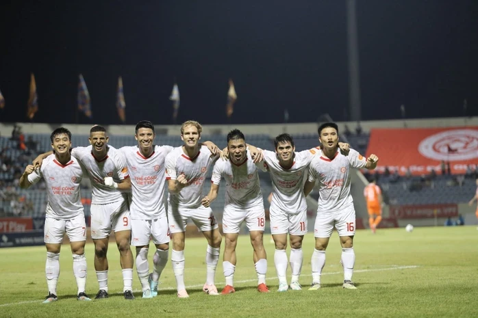 V-League 2025-2026: Hấp dẫn cuộc đua "song mã" về đích V-League 2025-2026: Hấp dẫn cuộc đua "song mã" về đích
