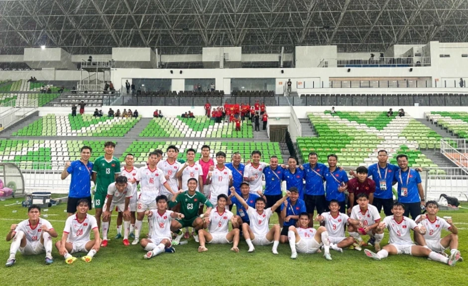 Việt Nam nắm ưu thế trước Indonesia ở giải U19 Đông Nam Á Việt Nam nắm ưu thế trước Indonesia ở giải U19 Đông Nam Á