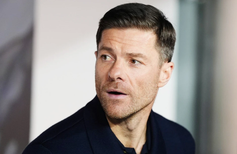 Xabi Alonso sẵn sàng dẫn dắt Man City hoặc Liverpool Xabi Alonso sẵn sàng dẫn dắt Man City hoặc Liverpool