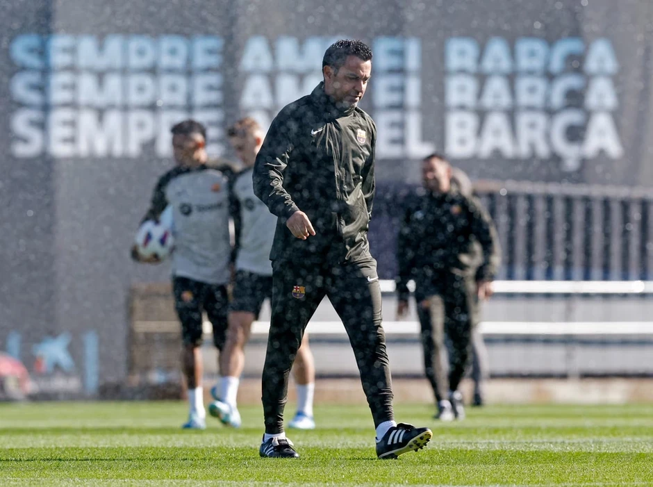 Xavi – HLV ngoại nhưng là 'người con' của bóng đá Hà Lan - Báo TinVina Xavi – HLV ngoại nhưng là 'người con' của bóng đá Hà Lan - Báo TinVina