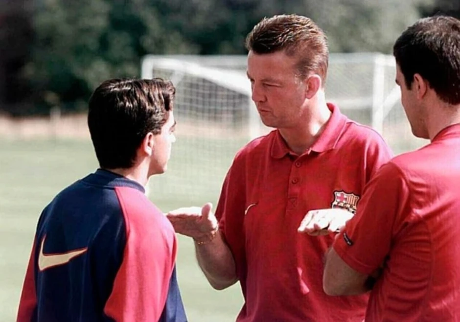 Xavi – HLV ngoại nhưng là 'người con' của bóng đá Hà Lan - Báo TinVina Xavi – HLV ngoại nhưng là 'người con' của bóng đá Hà Lan - Báo TinVina
