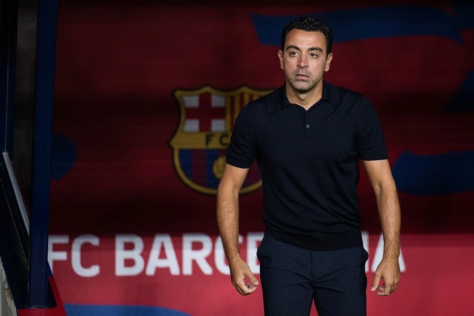 Xavi làm HLV đội tuyển Hà Lan Xavi làm HLV đội tuyển Hà Lan
