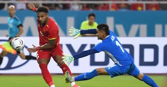 Xuân Son bắt kịp Đình Bắc trong cuộc đua Vua phá lưới ASEAN Cup